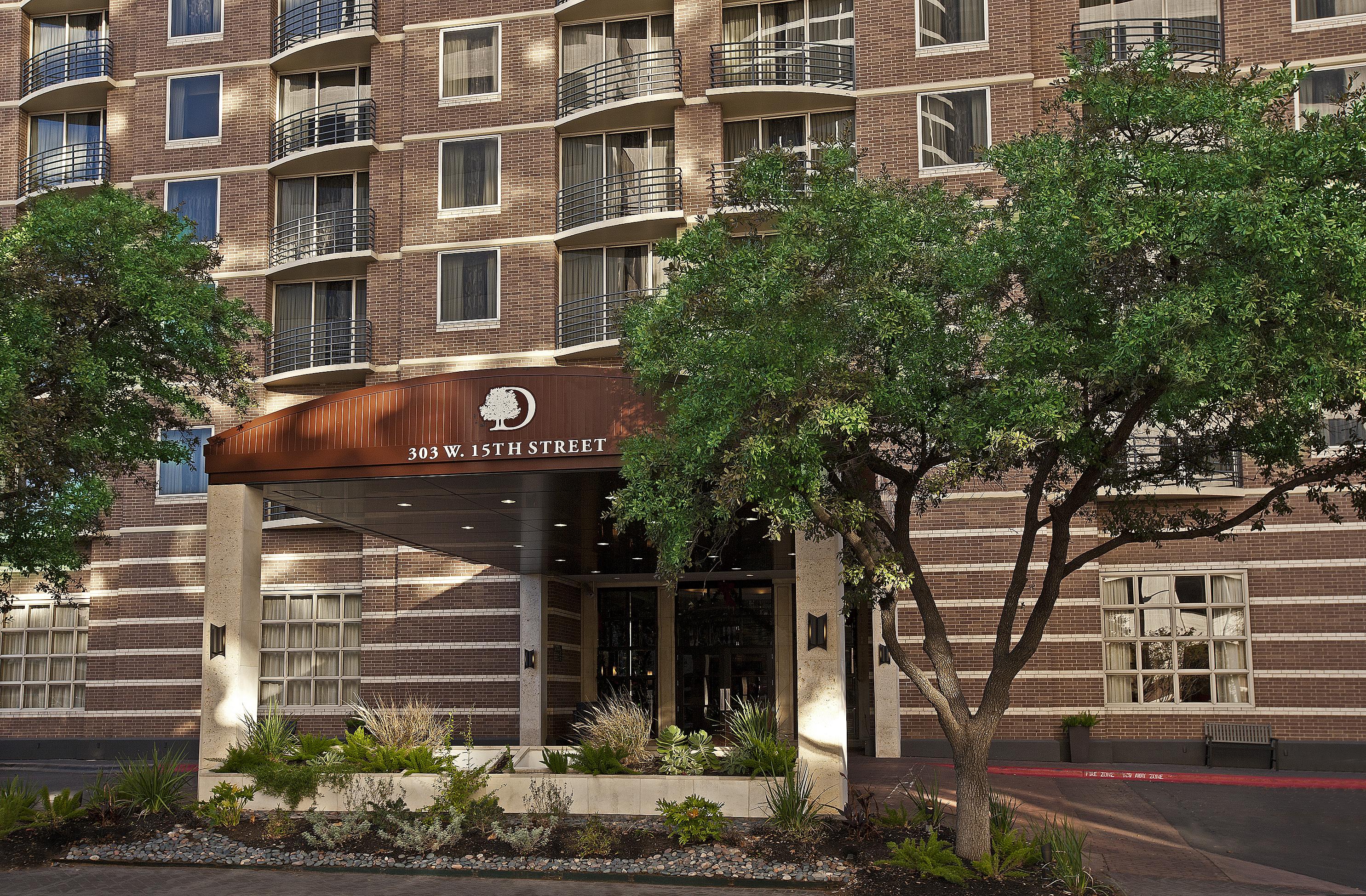 Doubletree Suites By Hilton Austin Downtown Capitol Exterior photo