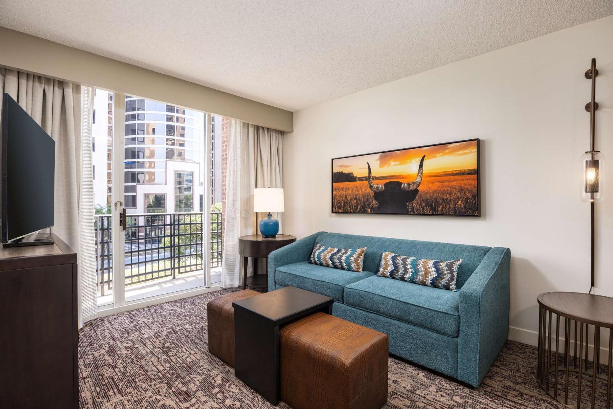 Doubletree Suites By Hilton Austin Downtown Capitol Exterior photo
